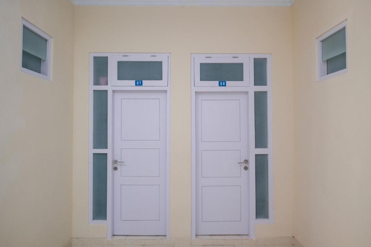 Reddoorz Syariah Near Universitas Mercu Buana Kampus 2 Yogyakarta Kejayan Екстериор снимка